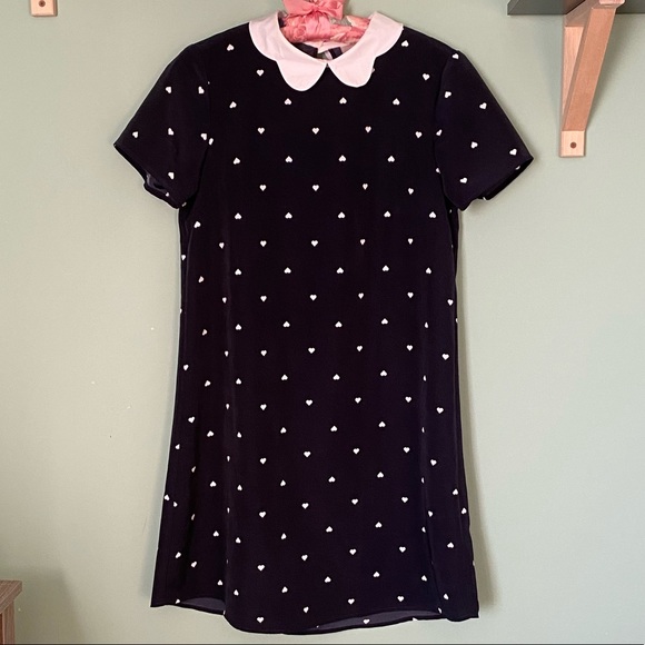 Peter Pan collar Dress with hearts all over 💙🤍 - Picture 6 of 7